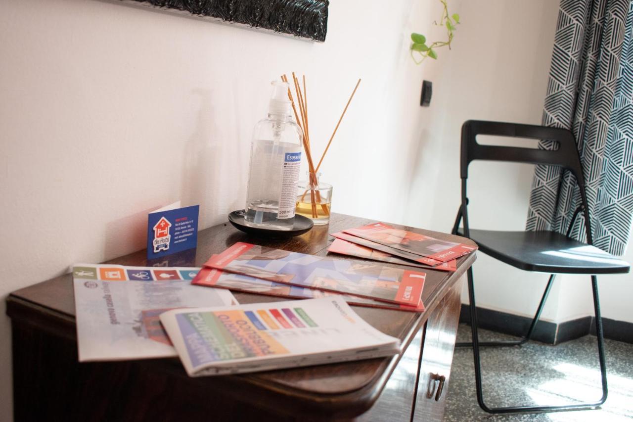 Abbey Hostel Генуа Екстериор снимка