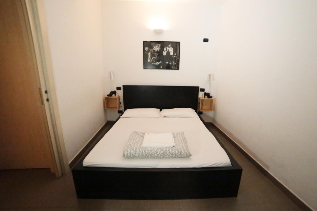 Abbey Hostel Генуа Екстериор снимка