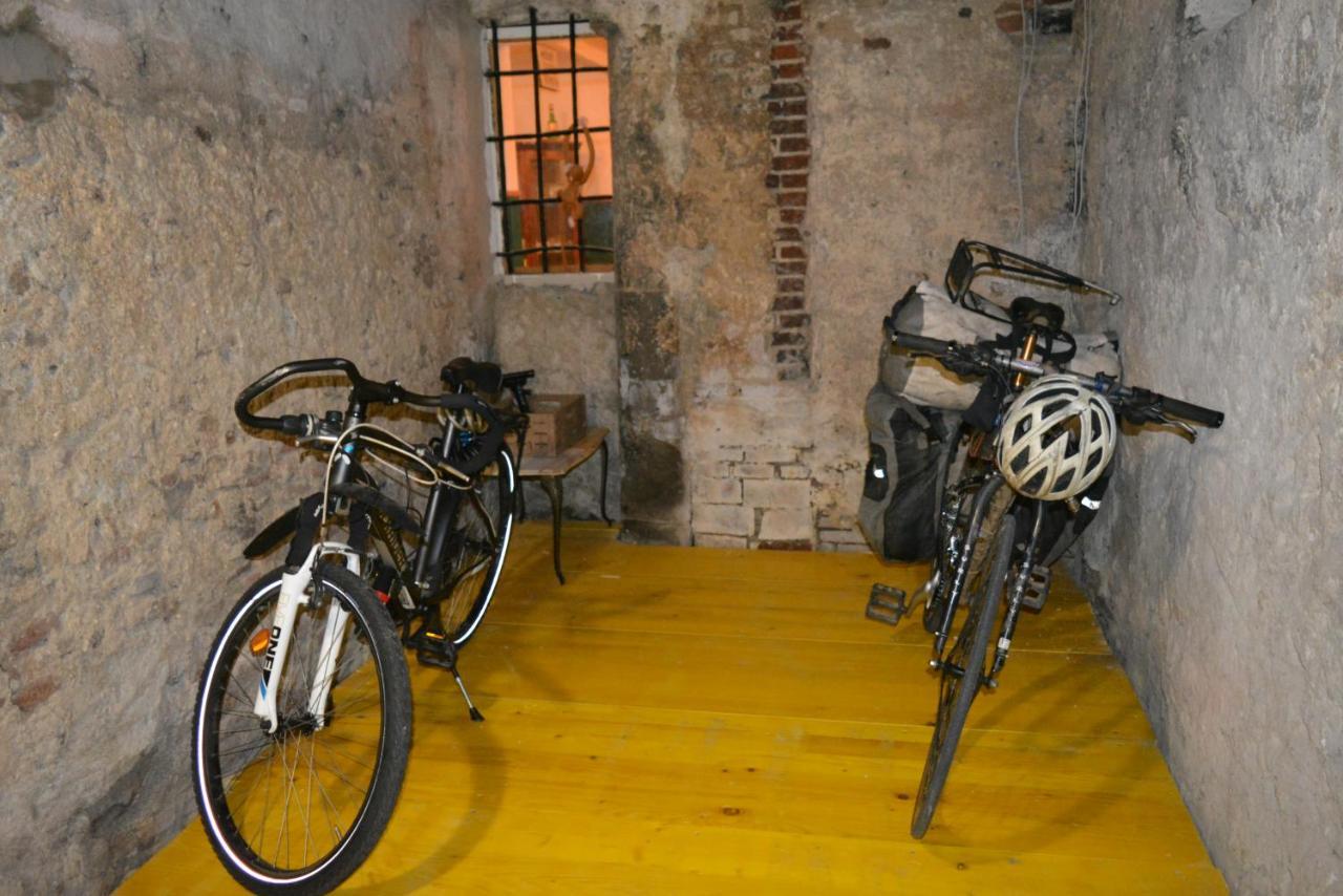 Abbey Hostel Генуа Екстериор снимка